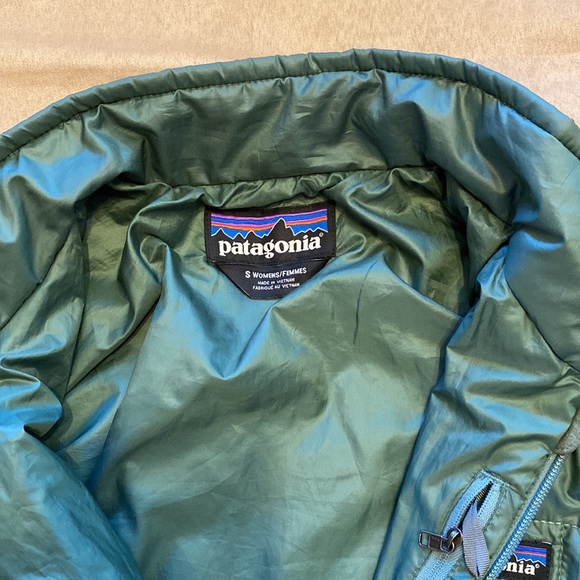 Patagonia Nano Puff Jacket (Small) - Picture 3 of 10